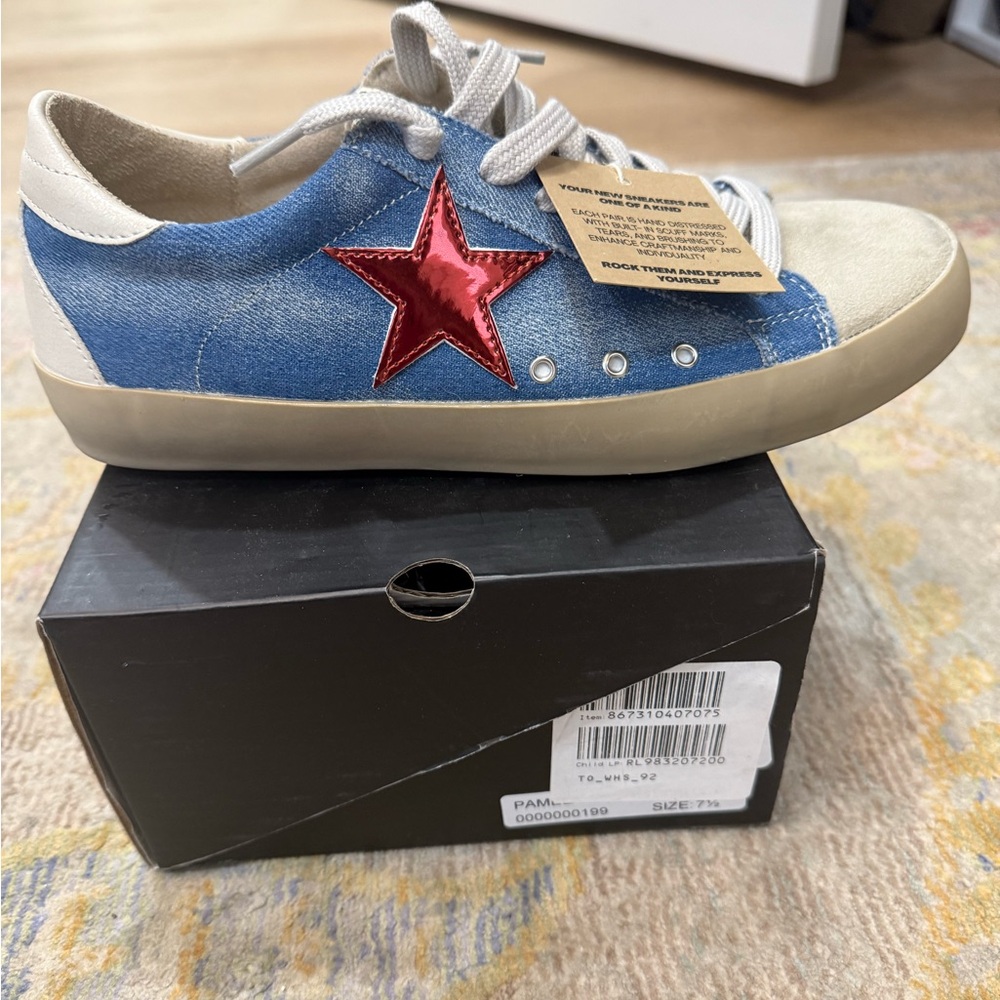 Women’s Blue and Red Star Shushop Sneakers